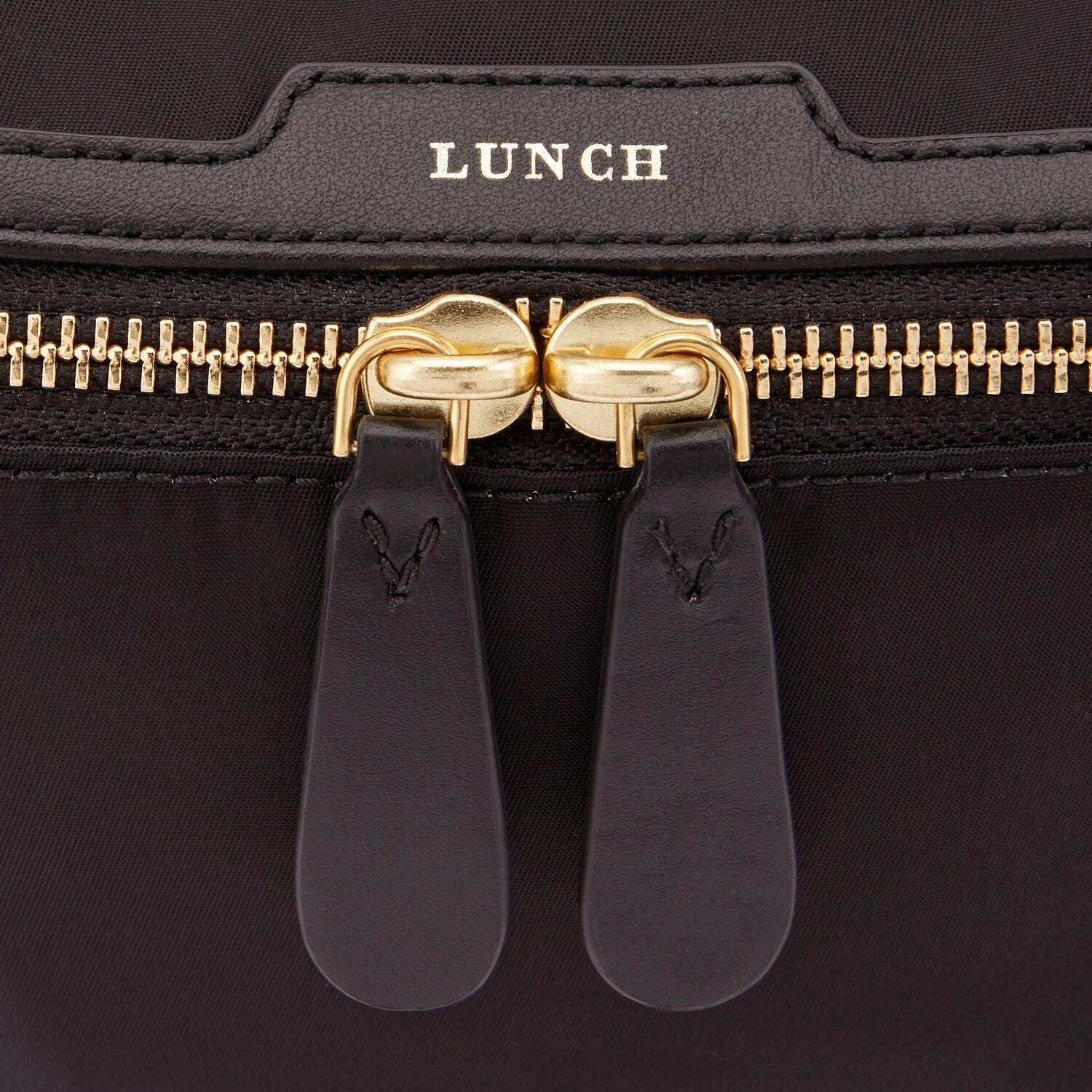 ランチ ボックス | Anya Hindmarch JP