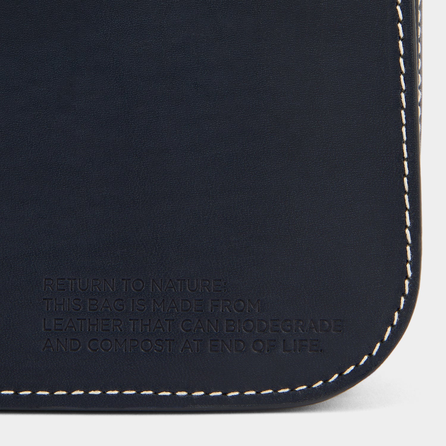 「Return to Nature」ショルダーバッグ -

          
            Compostable Leather in Marine -
          

          Anya Hindmarch JP
