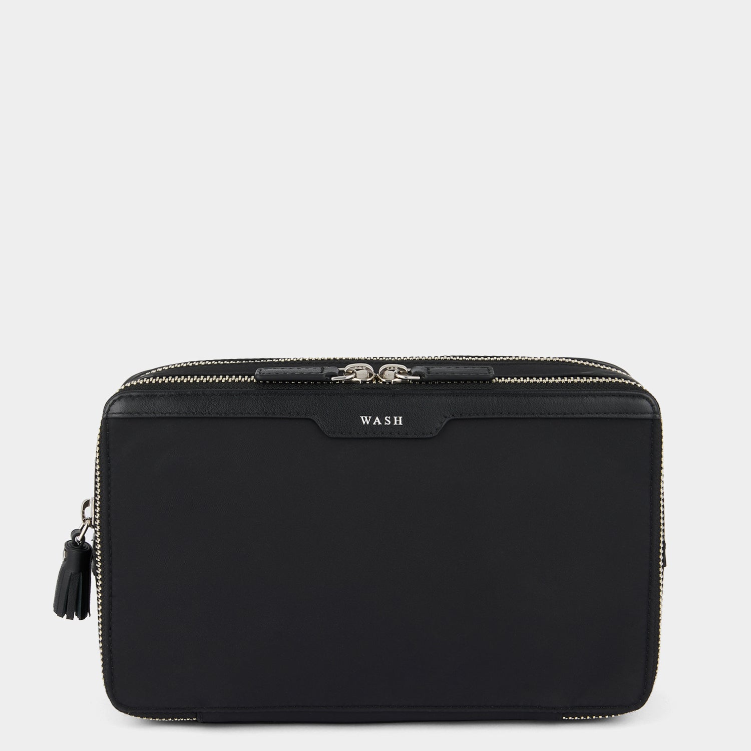 ウォッシュ バッグ -

          
            Regenerated ECONYL® in Black -
          

          Anya Hindmarch JP
