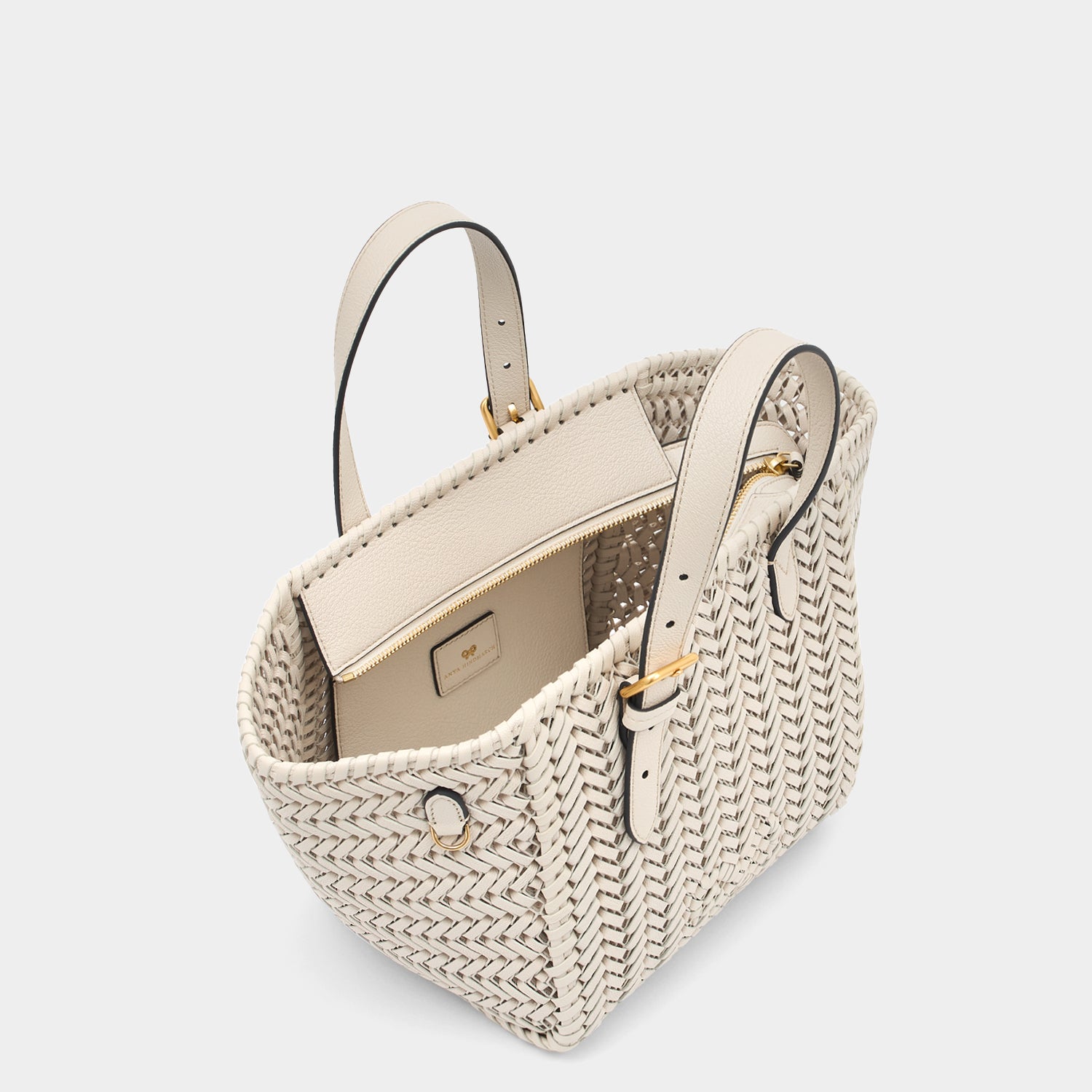 ニーソン スモール スクエア トート -

          
            Capra Leather in Chalk -
          

          Anya Hindmarch JP
