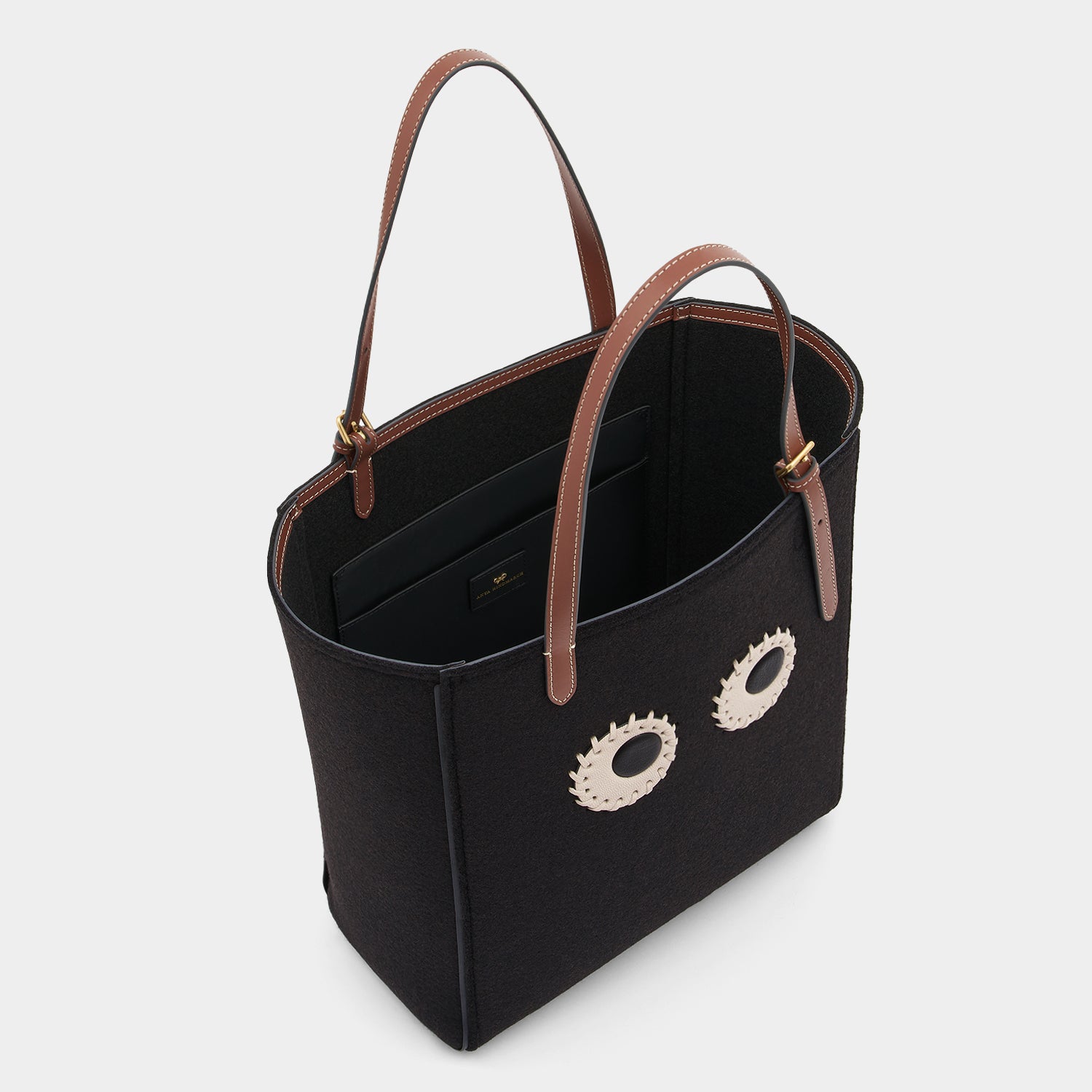 スモール N/S アイズ トート -

          
            Wool Felt in Black -
          

          Anya Hindmarch JP
