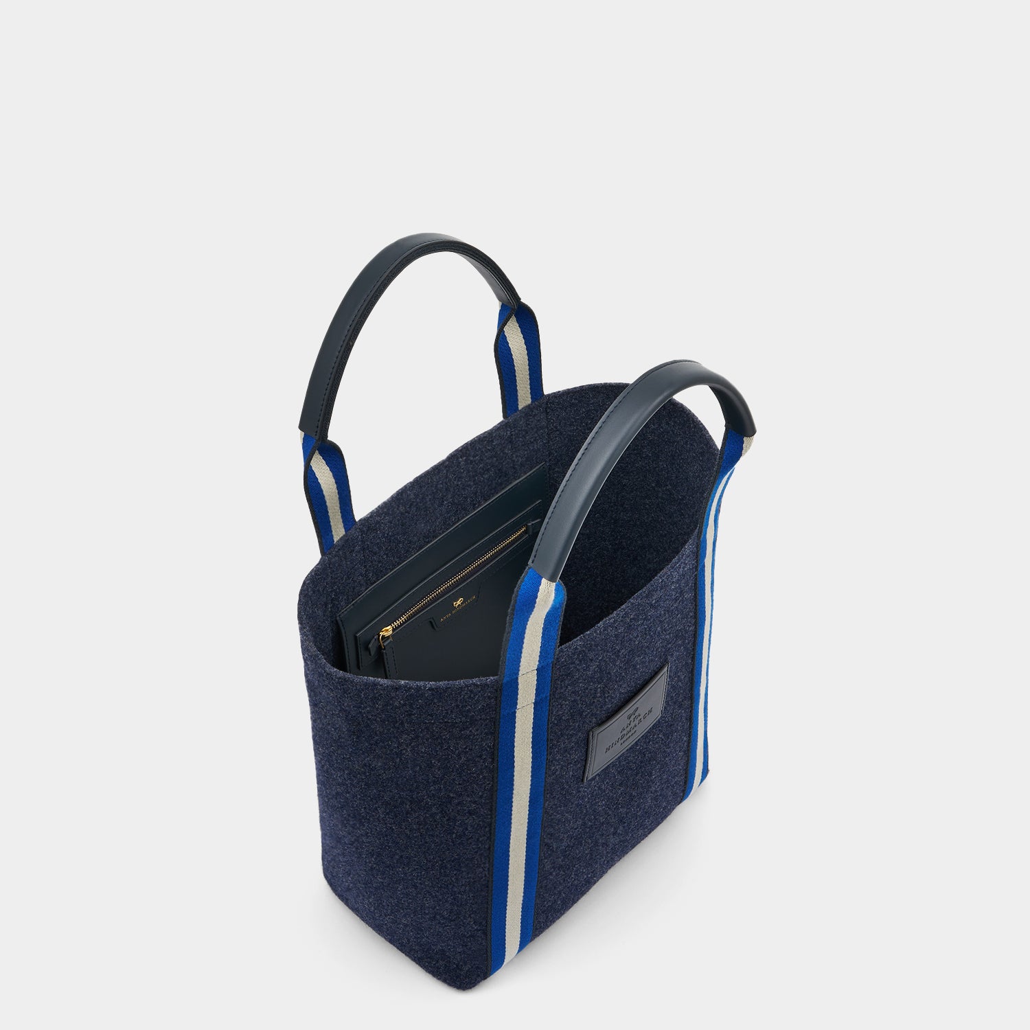 スモール ポント トート -

          
            Recycled Wool Felt in Navy -
          

          Anya Hindmarch JP
