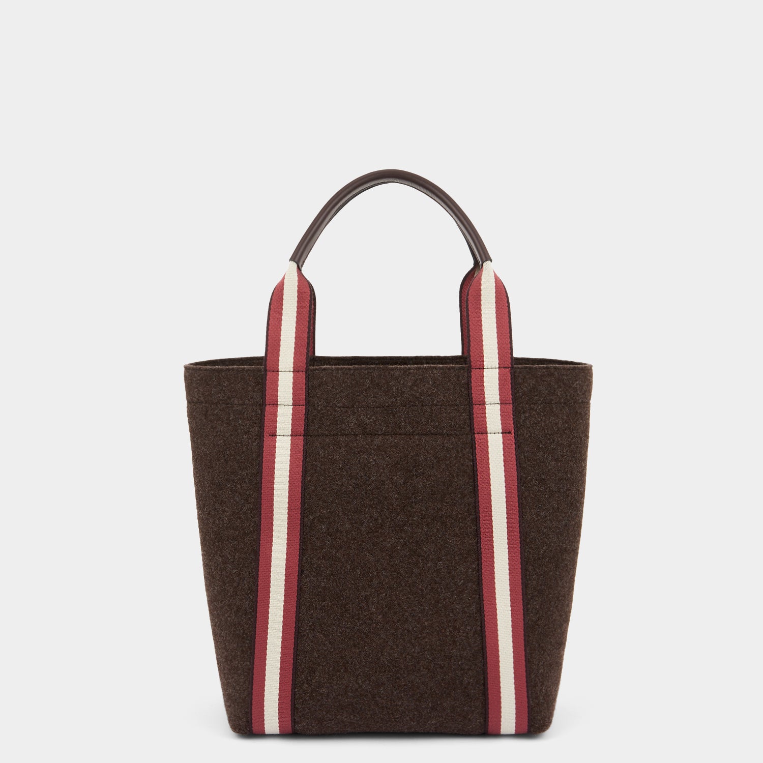 スモール ポント トート -

          
            Recycled Wool Felt in Truffle -
          

          Anya Hindmarch JP
