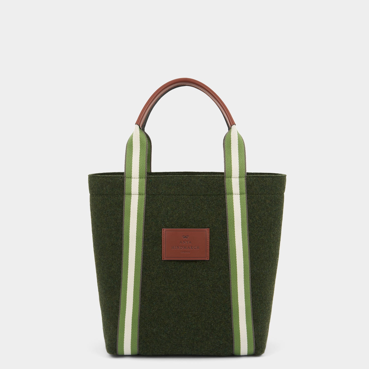 スモール ポント トート -

          
            Recycled Wool Felt in Dark Moss -
          

          Anya Hindmarch JP
