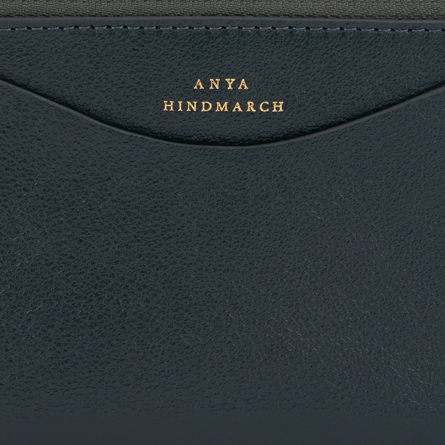 ピーピング アイズ スモール ダブルジップ ウォレット -

          
            Shiny Capra in Ink Green -
          

          Anya Hindmarch JP
